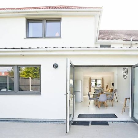 Home From Home - 4 Double Bed House With Parking Slough Exteriér fotografie